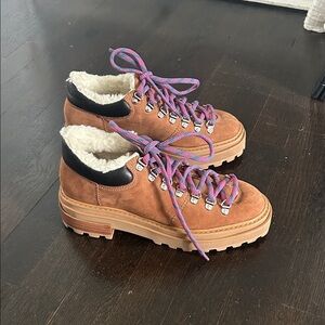 Women's Suede Hiking Boots with Pink Laces